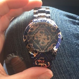 Guess Watch